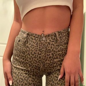 Cheetah print stretchy jeans